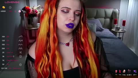 Snapshot of maya_mils chatting on February 2025 07:18:02 AM Maya Mils online show from February 2025 07:18:02 AM