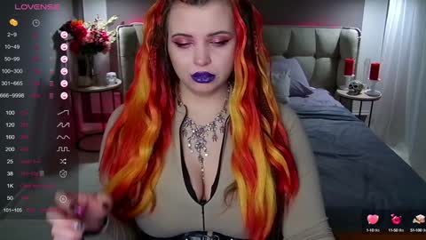 Snapshot of maya_mils chatting on February 2025 01:02:01 AM Maya Mils online show from February 2025 01:02:01 AM