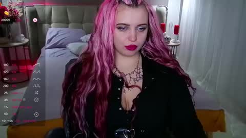 Snapshot of maya_mils chatting on February 2025 04:09:02 AM Maya Mils online show from February 2025 04:09:02 AM