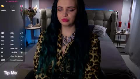 Snapshot of maya_mils chatting on October 2025 01:06:02 AM Maya Mils online show from October 2025 01:06:02 AM