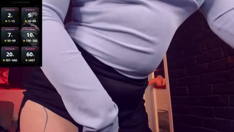 Woman online show from March 2025 05:05:01 PM