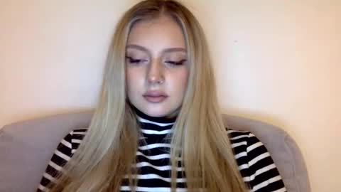 mayaflirt online show from February 2026 02:35:01 PM