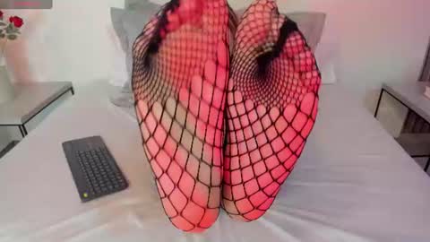 Snapshot of mayalee_ chatting on June 2026 10:51:01 PM mayalee_ online show from June 2026 10:51:01 PM