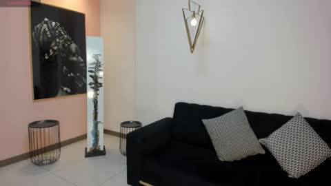 Snapshot of mayamoretti chatting on January 2026 03:22:02 AM Maya online show from January 2026 03:22:02 AM