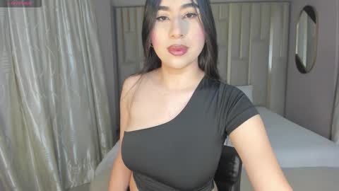 Snapshot of mayamoretti chatting on February 2026 03:32:01 AM Maya online show from February 2026 03:32:01 AM