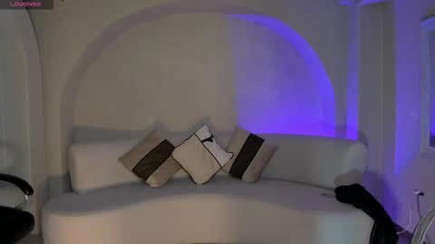 Snapshot of mayamoretti chatting on February 2026 03:49:02 AM Maya online show from February 2026 03:49:02 AM