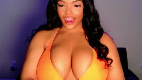 MayBabi online show from February 2026 11:17:01 AM