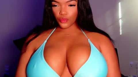 MayBabi online show from April 2026 01:42:02 PM