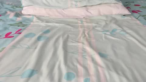 Snapshot of maybelline_666 chatting on February 2026 06:06:01 PM Maybelline69 online show from February 2026 06:06:01 PM