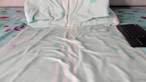 Snapshot of maybelline_666 chatting on February 2026 07:47:02 PM Maybelline69 online show from February 2026 07:47:02 PM