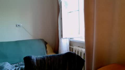 Snapshot of maybloom_ chatting on May 2026 05:14:02 AM maybloom_ online show from May 2026 05:14:02 AM