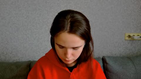 Snapshot of maybloom_ chatting on May 2026 10:12:01 AM maybloom_ online show from May 2026 10:12:01 AM