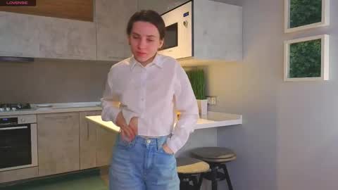 My name Casey  online show from October 2025 04:10:02 AM