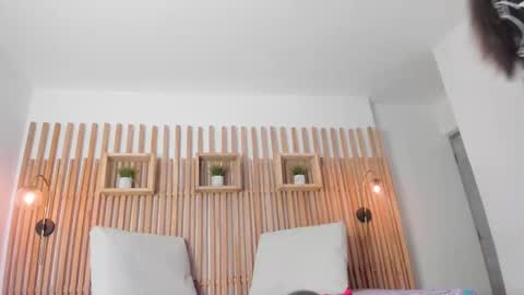 Snapshot of maye_wells_ chatting on January 2026 07:06:01 PM Maye Wells online show from January 2026 07:06:01 PM