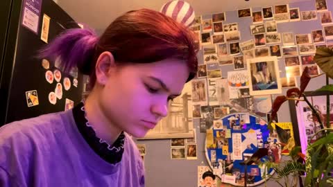 Rose online show from April 2026 07:33:02 PM