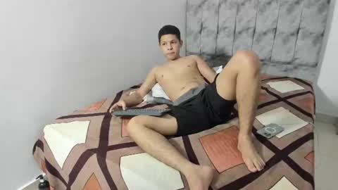 Mayky... online show from July 2026 09:32:01 PM