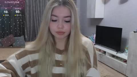 Snapshot of maymallorie chatting on January 2025 11:01:02 PM may online show from January 2025 11:01:02 PM