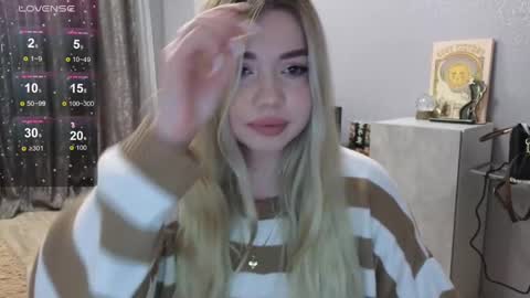 Snapshot of maymallorie chatting on February 2025 02:15:02 AM may online show from February 2025 02:15:02 AM