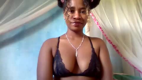 Snapshot of mayrah5 chatting on May 2026 06:29:01 AM mayrah online show from May 2026 06:29:01 AM