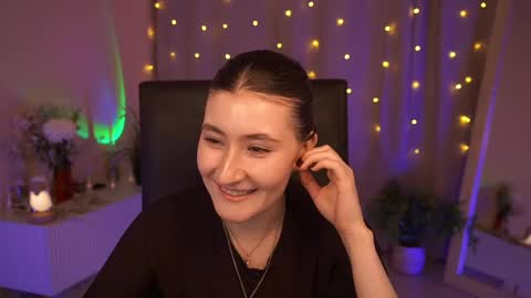  May  online show from May 2026 05:45:02 AM