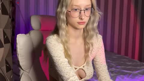 mayvi_cold online show from March 2025 10:02:02 PM