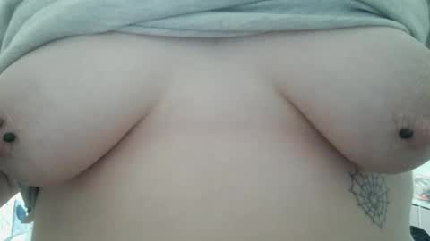 Snapshot of mazydaizy chatting on December 2025 03:36:02 AM mazydaizy online show from December 2025 03:36:02 AM