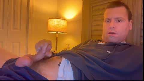 Snapshot of mbnc chatting on December 2025 08:47:02 PM lol online show from December 2025 08:47:02 PM