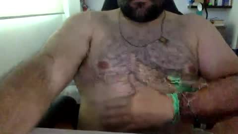 Snapshot of mbotve chatting on October 2025 02:38:02 PM VzlaMan online show from October 2025 02:38:02 PM