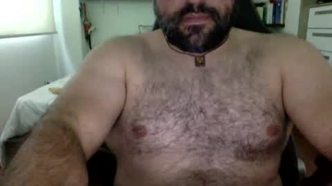 Snapshot of mbotve chatting on October 2025 05:03:01 PM VzlaMan online show from October 2025 05:03:01 PM