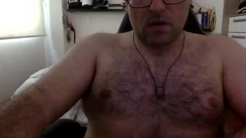 Snapshot of mbotve chatting on April 2026 08:42:02 PM VzlaMan online show from April 2026 08:42:02 PM