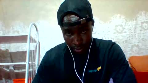 Snapshot of mclntz_bbc chatting on February 2025 10:42:02 AM mclntz_bbc online show from February 2025 10:42:02 AM