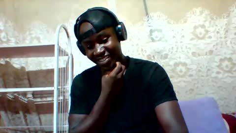 Snapshot of mclntz_bbc chatting on February 2025 06:02:01 AM mclntz_bbc online show from February 2025 06:02:01 AM