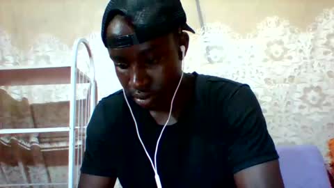 Snapshot of mclntz_bbc chatting on February 2025 09:05:01 AM mclntz_bbc online show from February 2025 09:05:01 AM