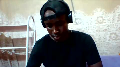 Snapshot of mclntz_bbc chatting on February 2025 12:11:02 PM mclntz_bbc online show from February 2025 12:11:02 PM