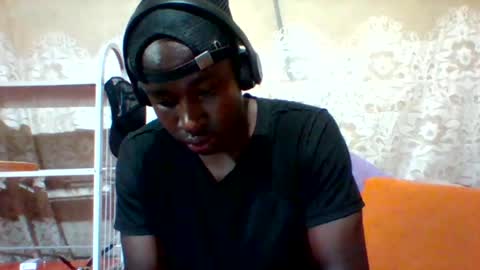 Snapshot of mclntz_bbc chatting on February 2025 07:22:02 AM mclntz_bbc online show from February 2025 07:22:02 AM