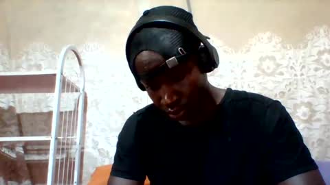 Snapshot of mclntz_bbc chatting on March 2025 12:23:02 PM mclntz_bbc online show from March 2025 12:23:02 PM