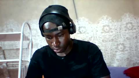 Snapshot of mclntz_bbc chatting on March 2025 07:27:02 AM mclntz_bbc online show from March 2025 07:27:02 AM