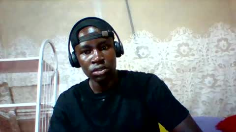 Snapshot of mclntz_bbc chatting on March 2025 10:32:02 AM mclntz_bbc online show from March 2025 10:32:02 AM