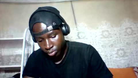 Snapshot of mclntz_bbc chatting on March 2025 06:11:01 PM mclntz_bbc online show from March 2025 06:11:01 PM