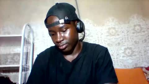 Snapshot of mclntz_bbc chatting on March 2025 09:13:02 PM mclntz_bbc online show from March 2025 09:13:02 PM