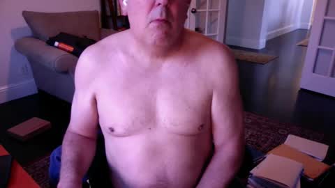 mdog9669 online show from December 2025 03:19:01 PM