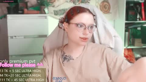 Snapshot of me_hanna chatting on April 2026 02:53:01 AM Hanna online show from April 2026 02:53:01 AM