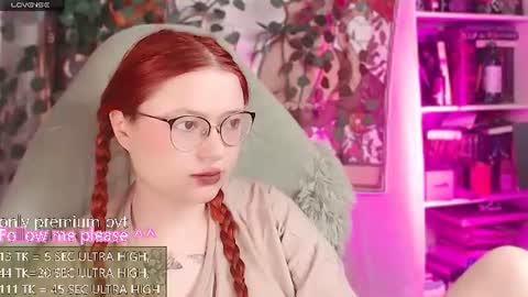 Snapshot of me_hanna chatting on June 2026 02:23:02 AM Hanna online show from June 2026 02:23:02 AM