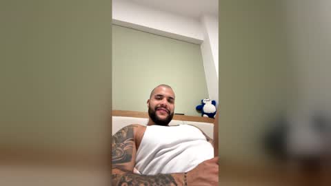 filippoae online show from January 2026 02:06:02 AM