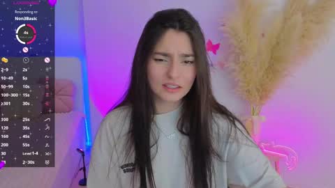 Snapshot of medina_andress chatting on May 2026 08:47:02 PM Dina online show from May 2026 08:47:02 PM