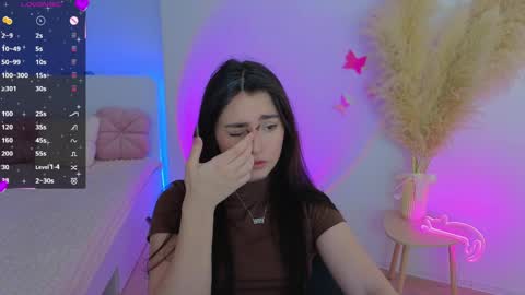 Snapshot of medina_andress chatting on May 2026 08:04:02 PM Dina online show from May 2026 08:04:02 PM