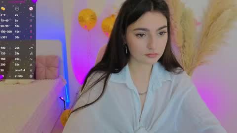 Snapshot of medina_andress chatting on May 2026 09:09:02 PM Dina online show from May 2026 09:09:02 PM
