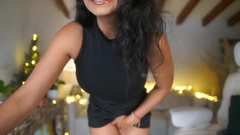 Snapshot of meegan1 chatting on December 2024 07:14:02 PM Andrea online show from December 2024 07:14:02 PM