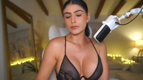 Snapshot of meegan1 chatting on January 2025 10:07:02 PM Andrea online show from January 2025 10:07:02 PM