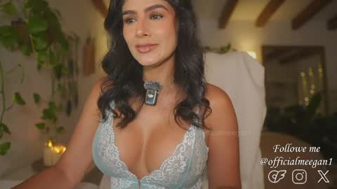 Snapshot of meegan1 chatting on April 2026 04:22:01 PM Andrea online show from April 2026 04:22:01 PM